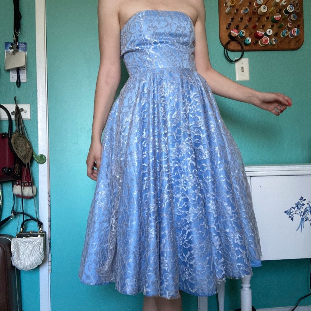 1950s Inspired Cinderella Full Lace Prom Dress